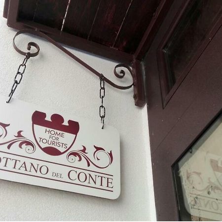 Il Sottano Del Conte Hotel กอนแวร์ซาโน ภายนอก รูปภาพ