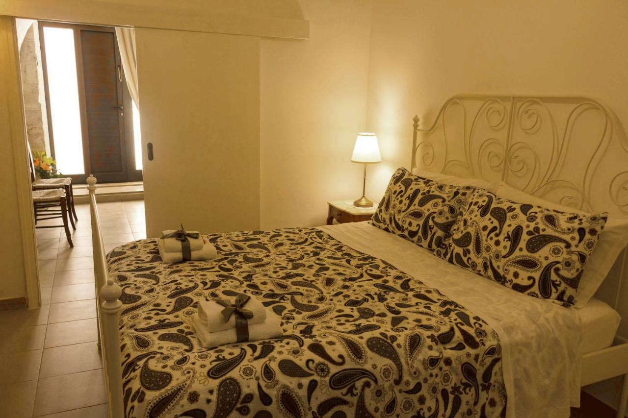 Il Sottano Del Conte Hotel กอนแวร์ซาโน ภายนอก รูปภาพ